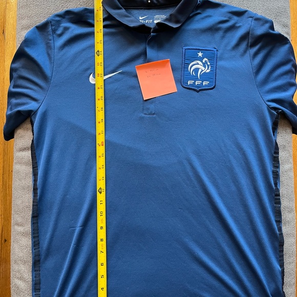 Nike France Home 2011 Kit/Jersey - Picture 8 of 9